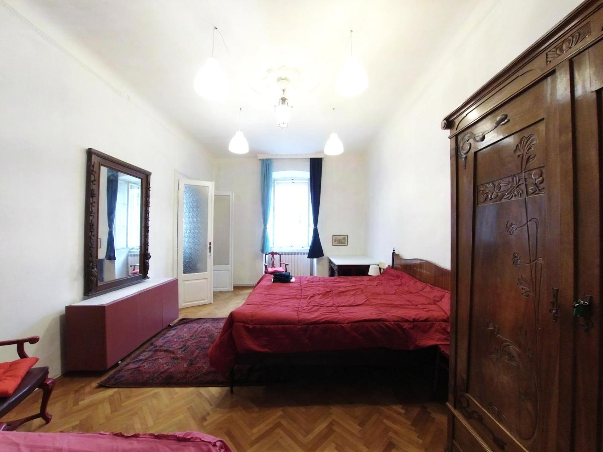 Casa Antica - Historical Apartment In Old City Center Triest Zimmer foto